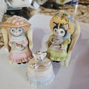 Schmid Kitty Cucumber with Tea Set